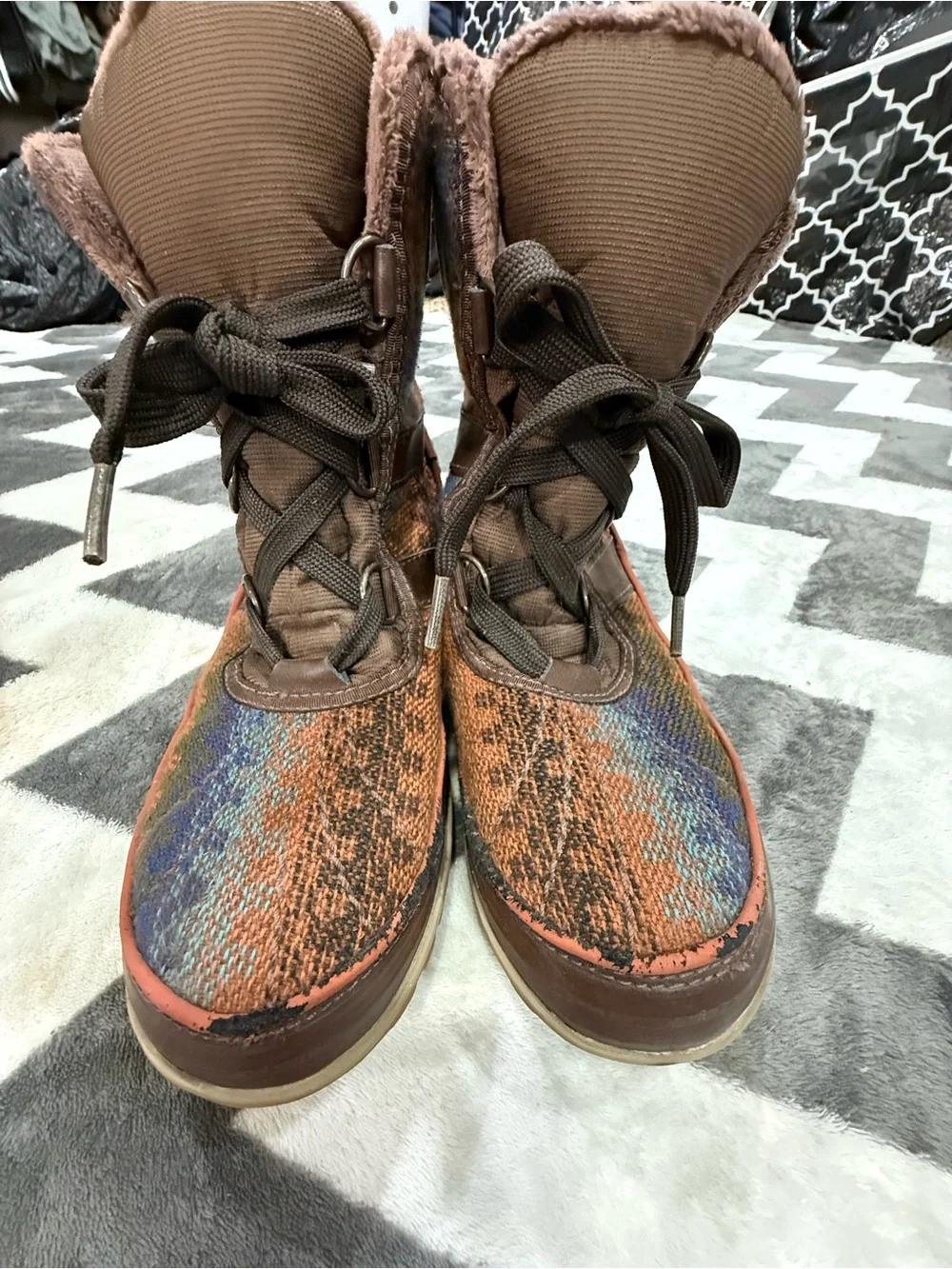 Sorel Women’s Trivoli II  Multicolor Winter Lace-Up Boots Sixe 9